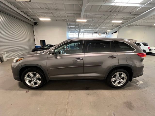 Used 2018 Toyota Highlander Limited AWD/4WD image 6