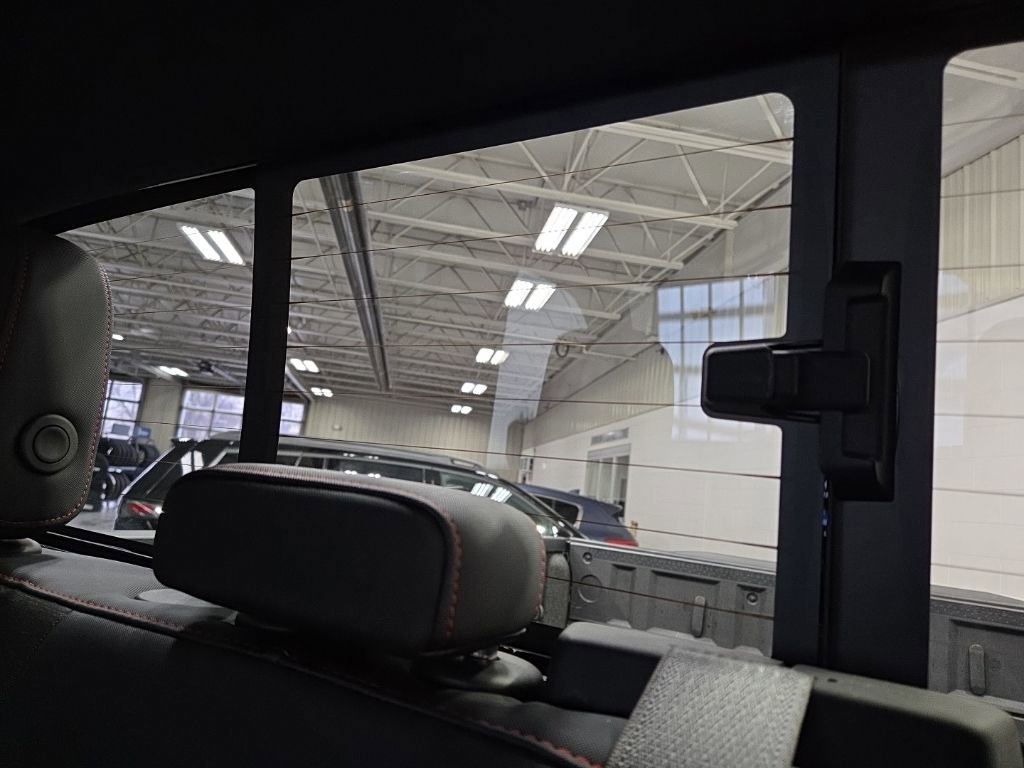 Used 2024 Chevrolet Colorado Z71 w/ Z71 Convenience Package 2 image 36