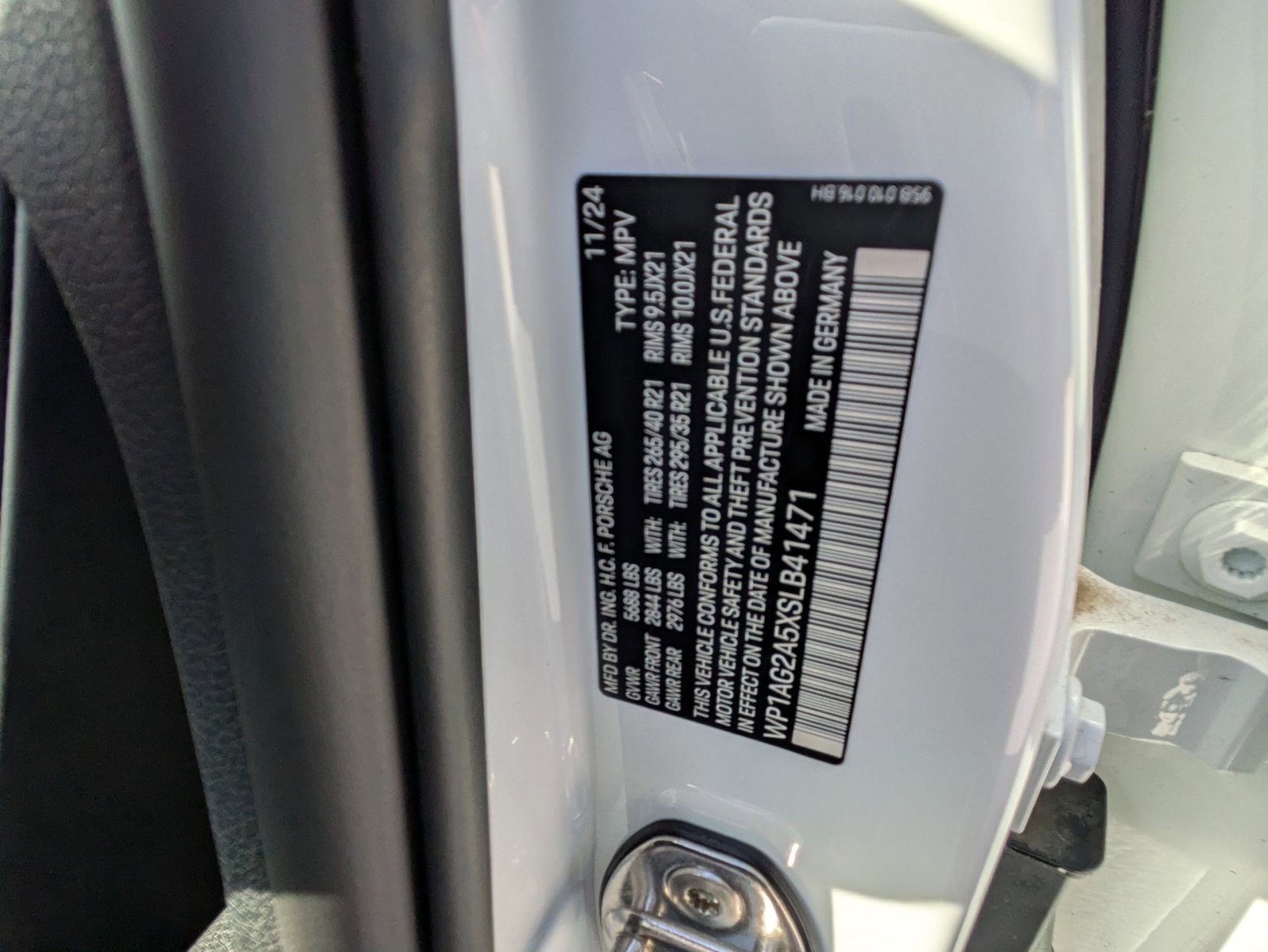 Used 2025 Porsche Macan S image 29