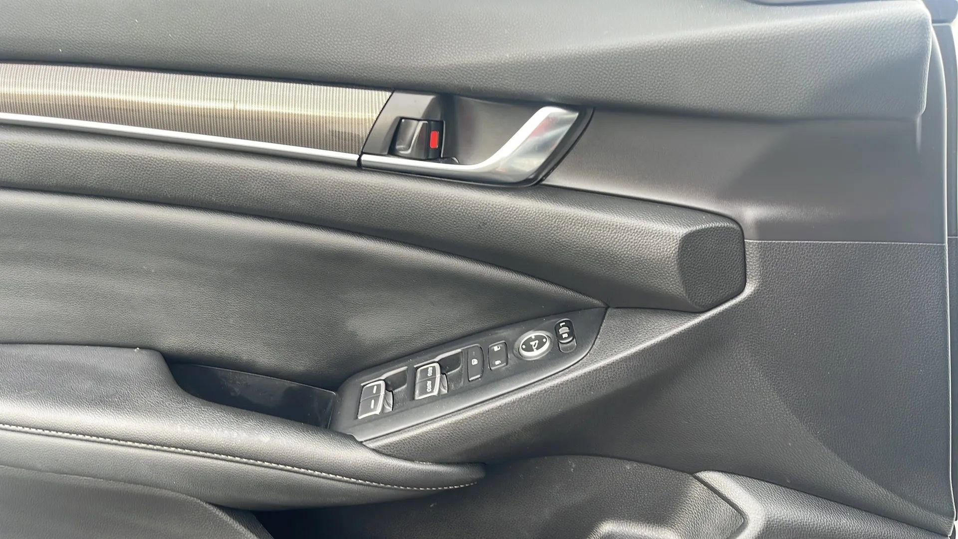 Used 2022 Honda Accord Sport image 10