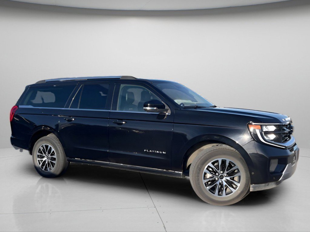 Used 2025 Ford Expedition Max Platinum image 3