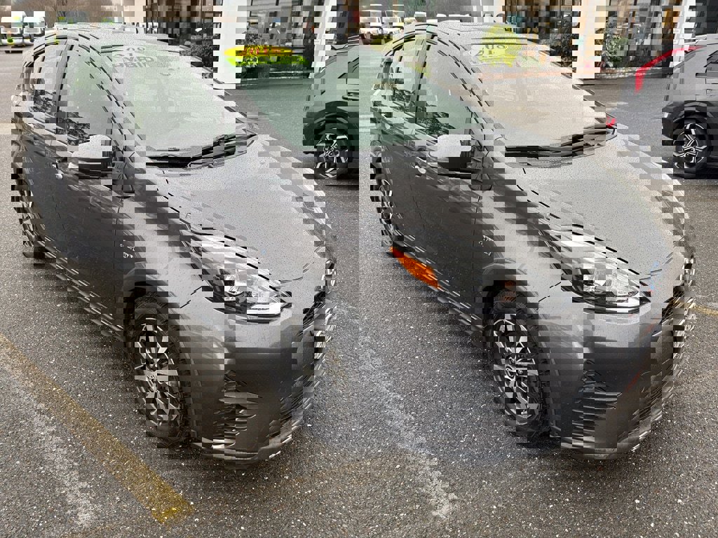 Used 2018 Toyota Prius C Three image 9