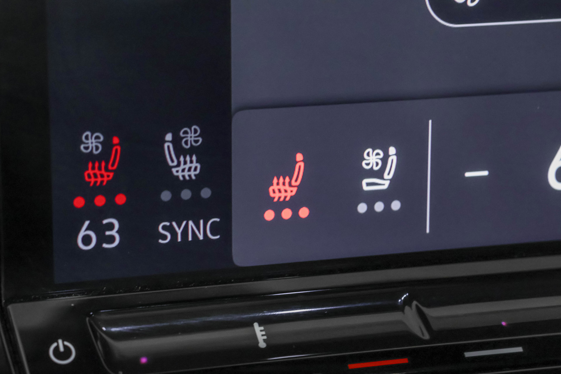 Used 2024 Volkswagen Atlas Peak Edition SE AWD/4WD image 9