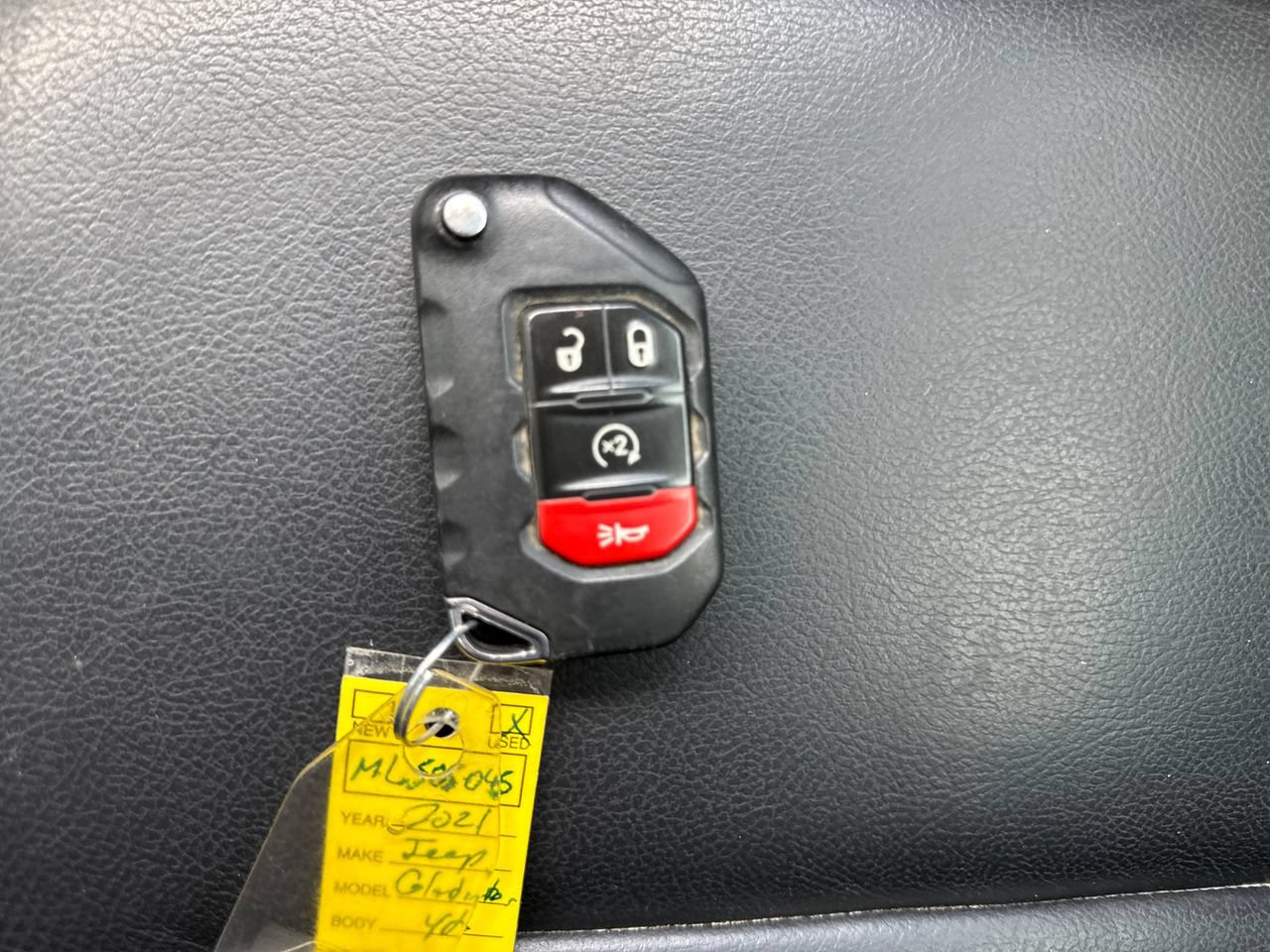 Used 2021 Jeep Gladiator Mojave AWD/4WD image 23