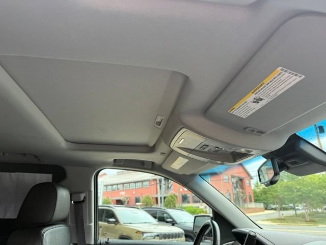 Used 2016 Chevrolet Tahoe LT w/ Luxury Package AWD/4WD image 30
