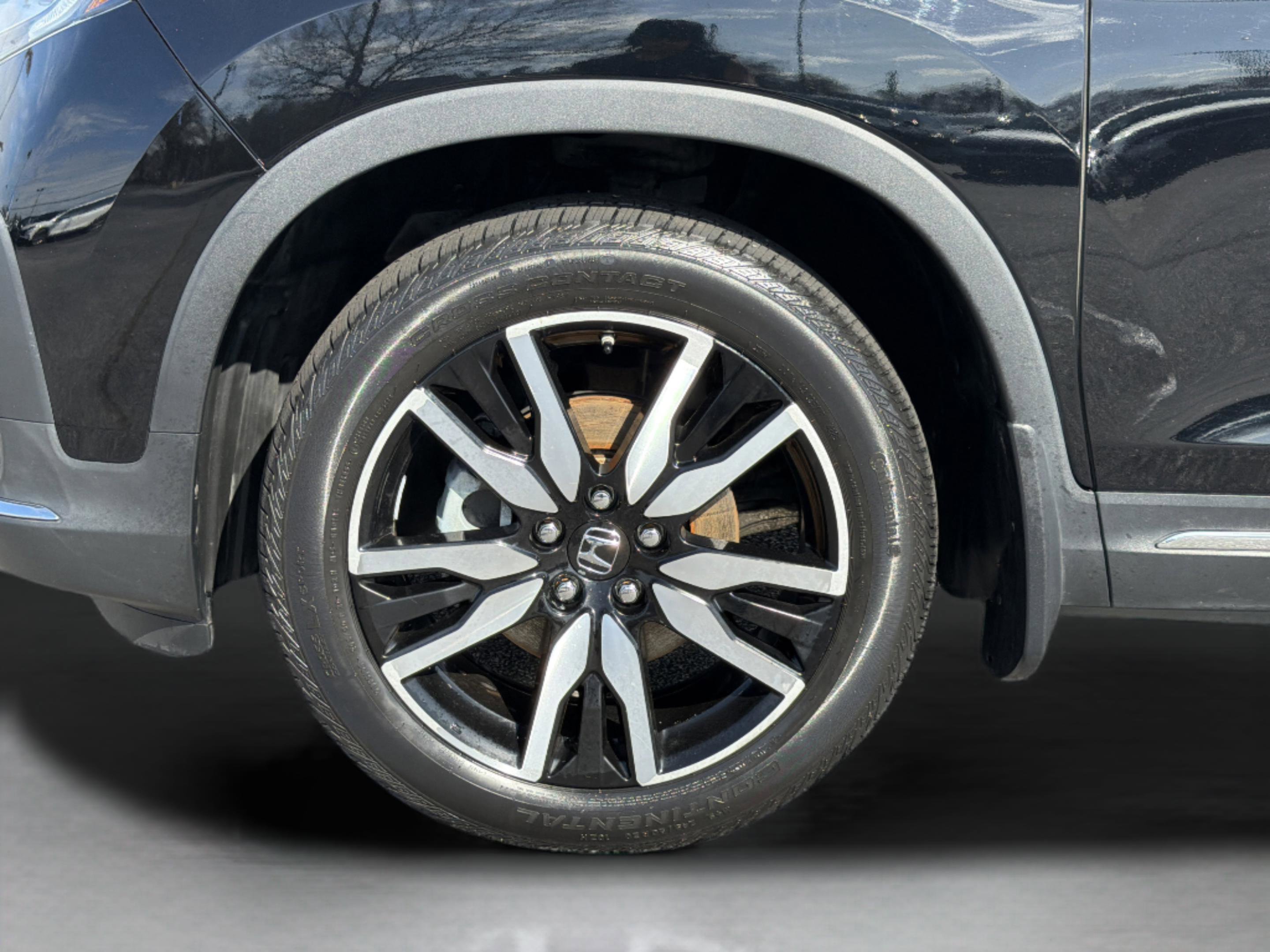 Certified 2020 Honda Pilot Touring image 37