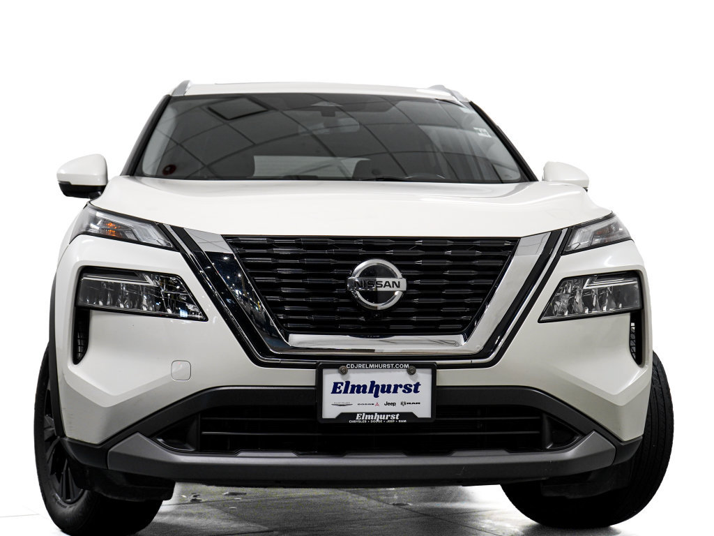 Used 2021 Nissan Rogue SV w/ Premium Package AWD/4WD image 3