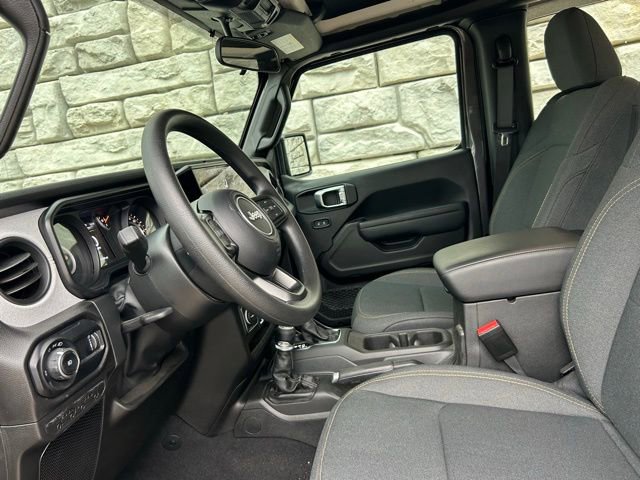 Certified 2025 Jeep Wrangler Sport AWD/4WD image 8