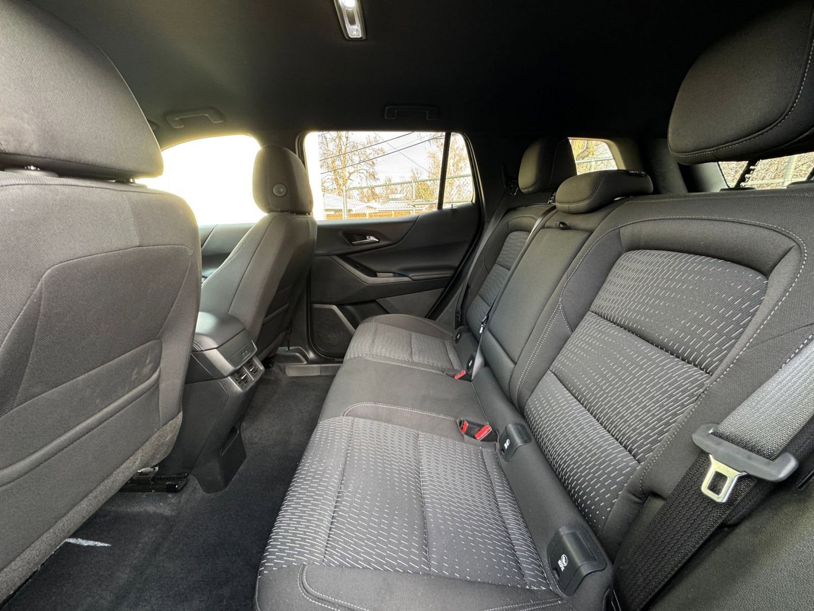 Used 2025 Chevrolet Equinox LT image 24