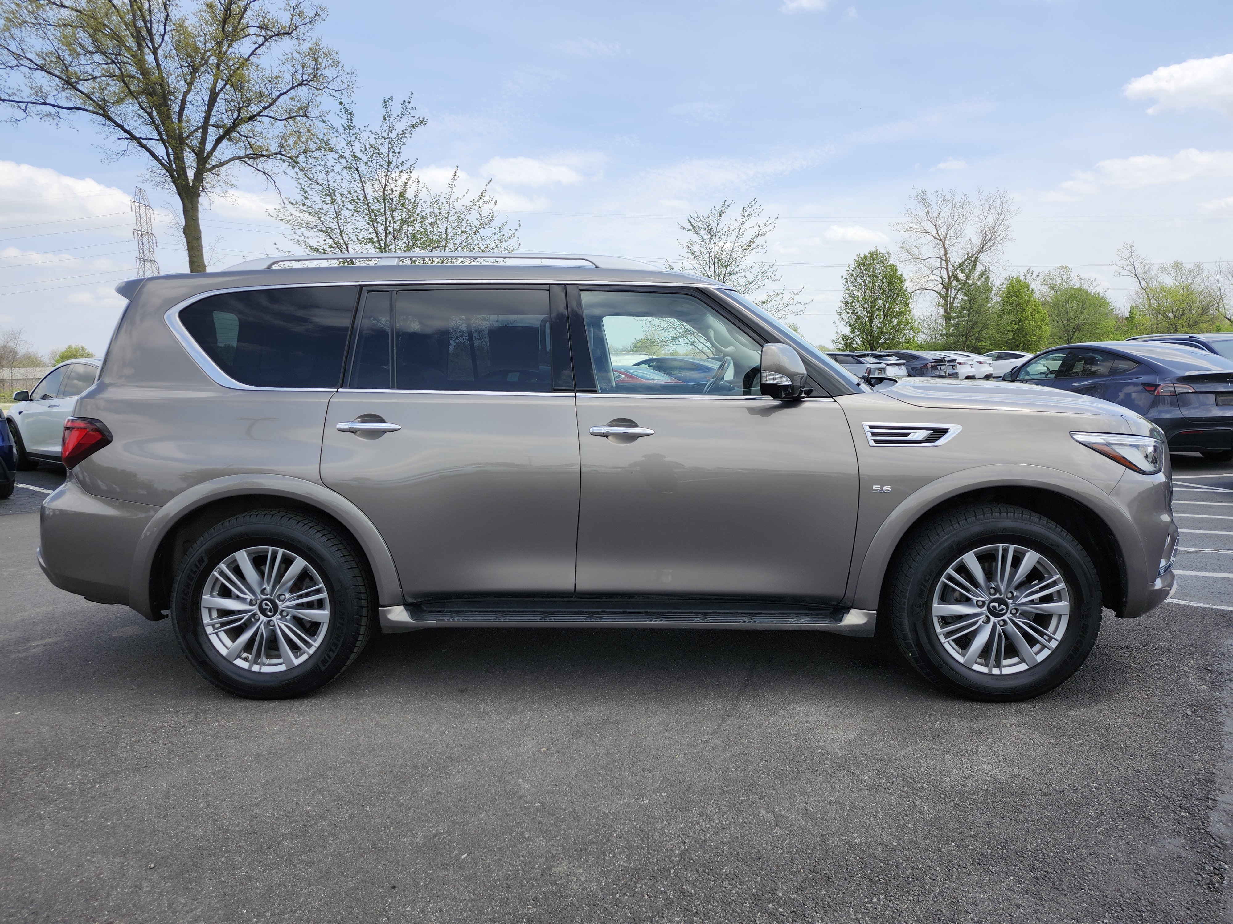 Used 2019 INFINITI QX80 Luxe w/ Proassist Package AWD/4WD image 20
