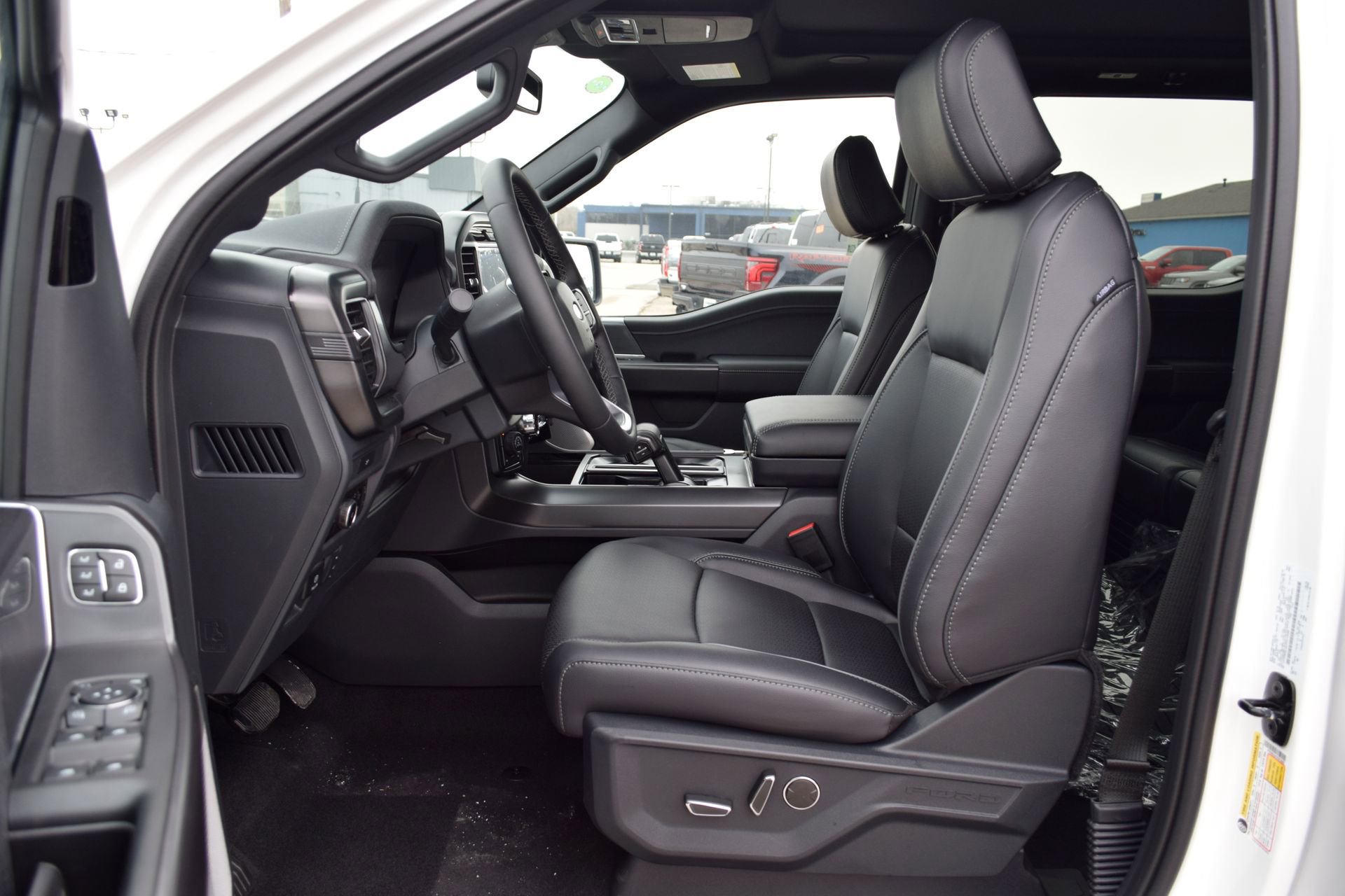 New 2026 Ford F150 Lariat w/ Equipment Group 502A High image 18