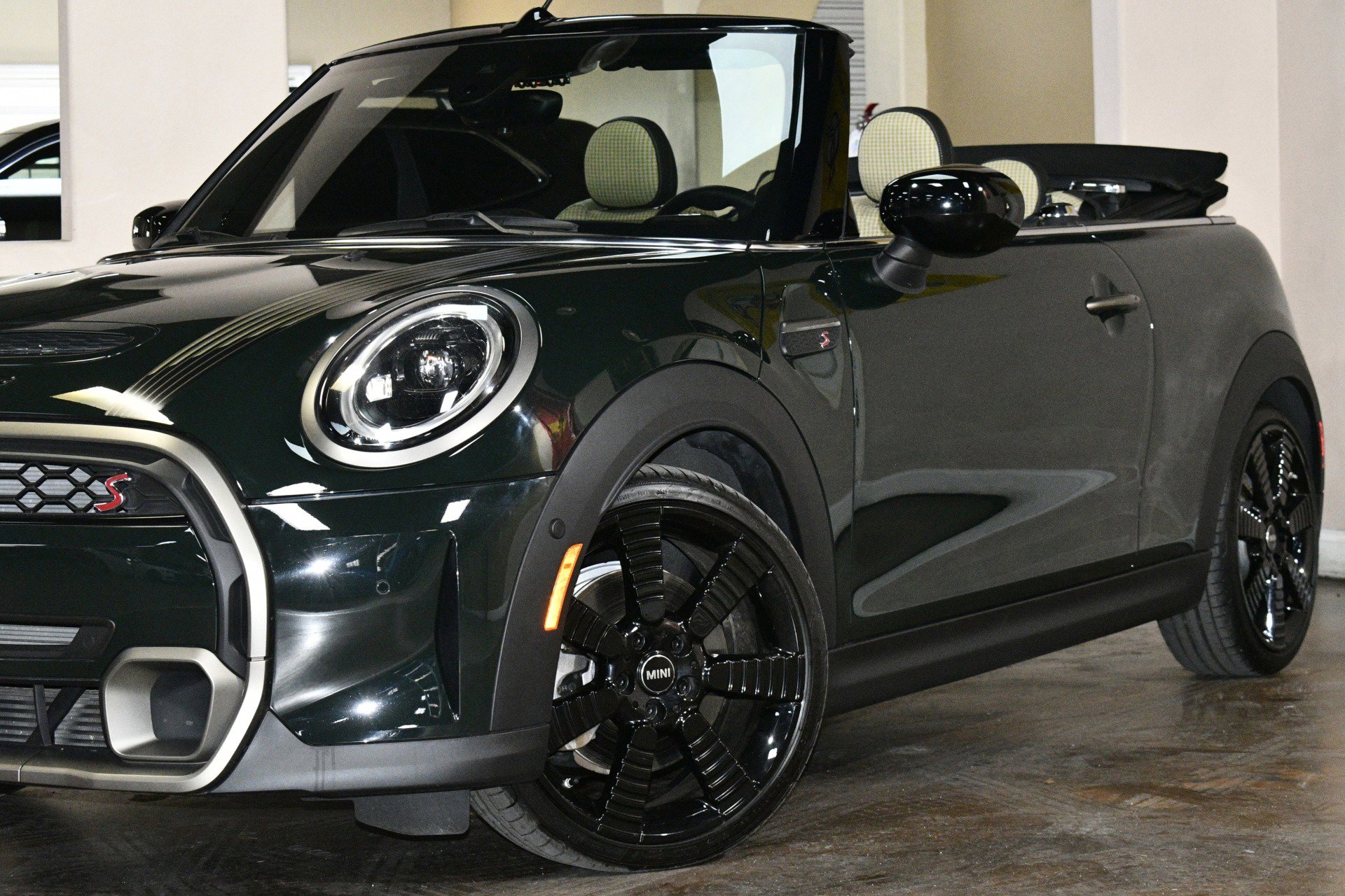 Used 2023 MINI Cooper S w/ MINI Resolute Edition image 54