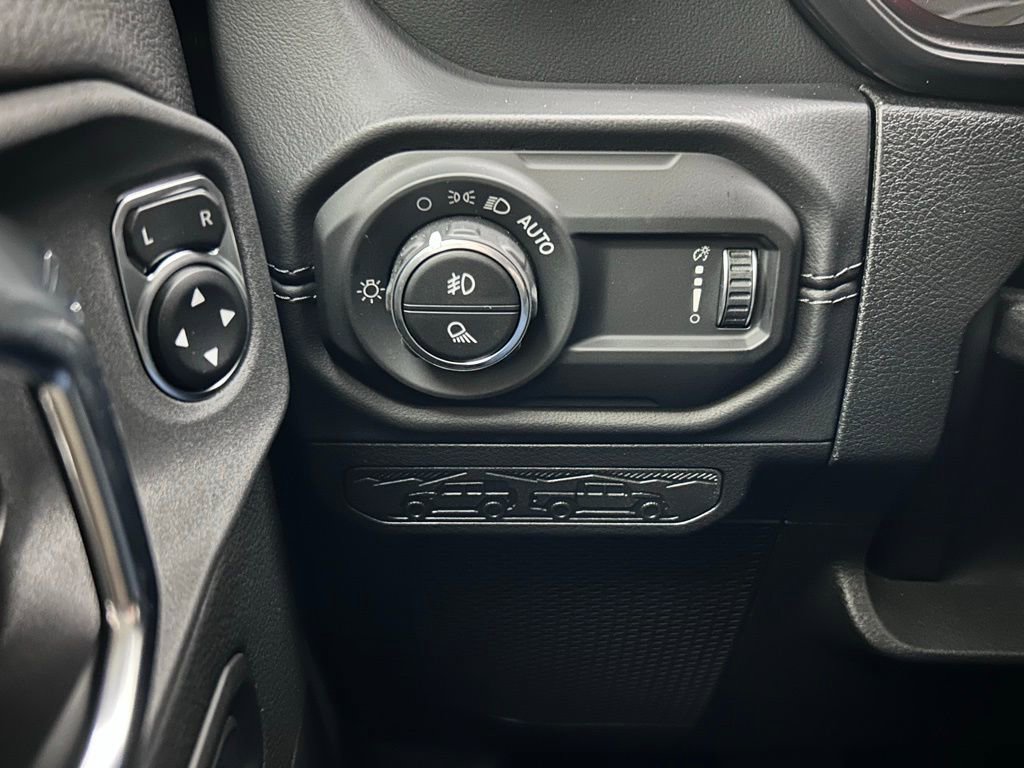 New 2026 Jeep Gladiator Mojave AWD/4WD image 19