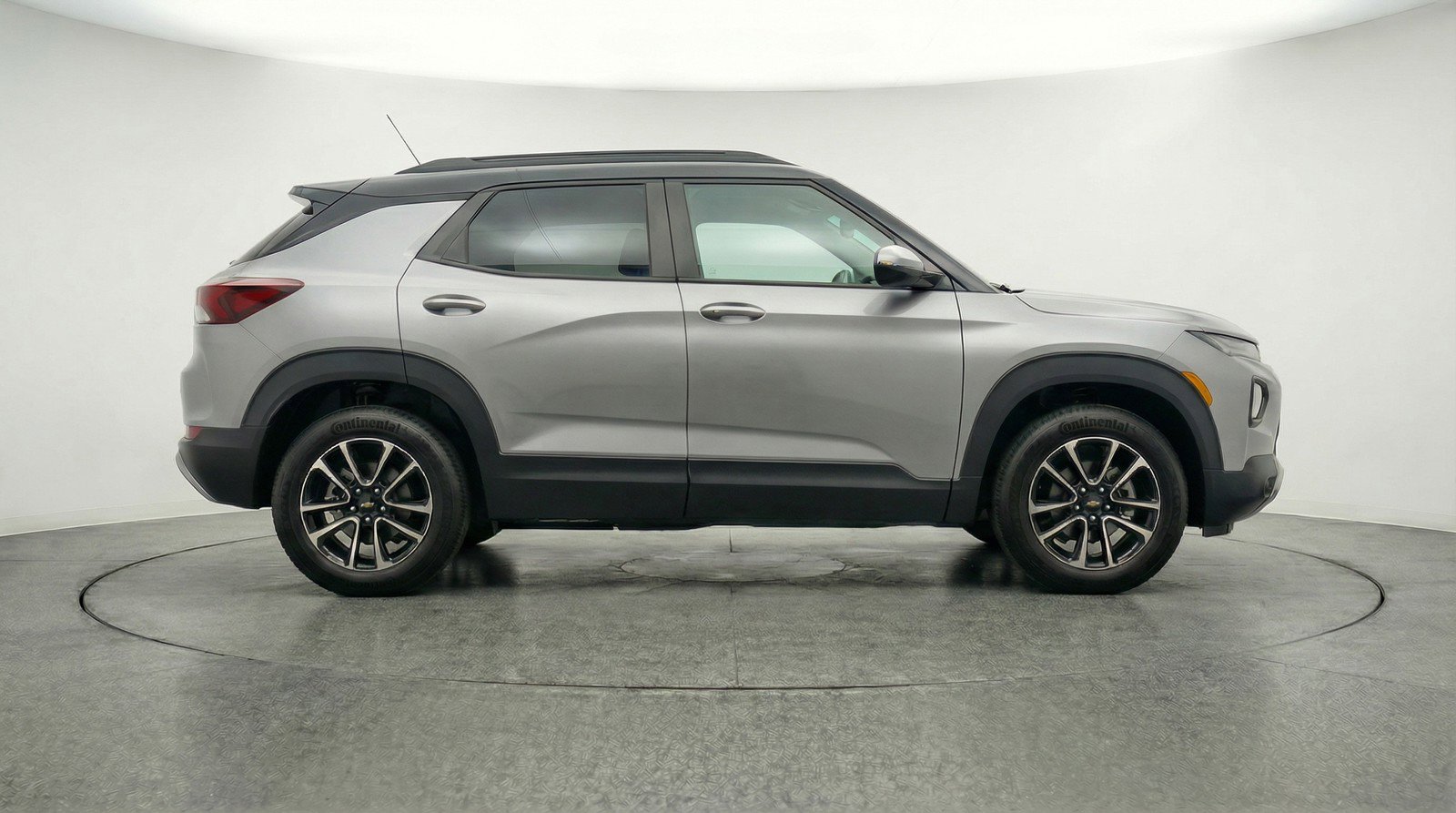 Used 2025 Chevrolet TrailBlazer LT image 11