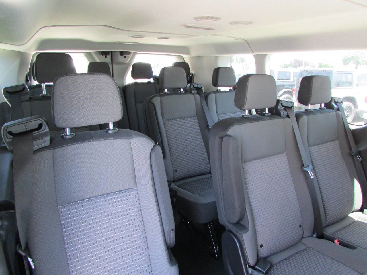 Used 2024 Ford Transit 350 XLT RWD image 29