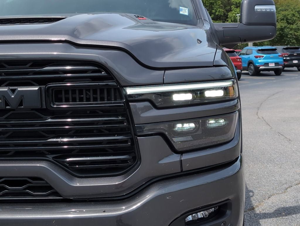 Used 2025 RAM 2500 Laramie AWD/4WD image 13