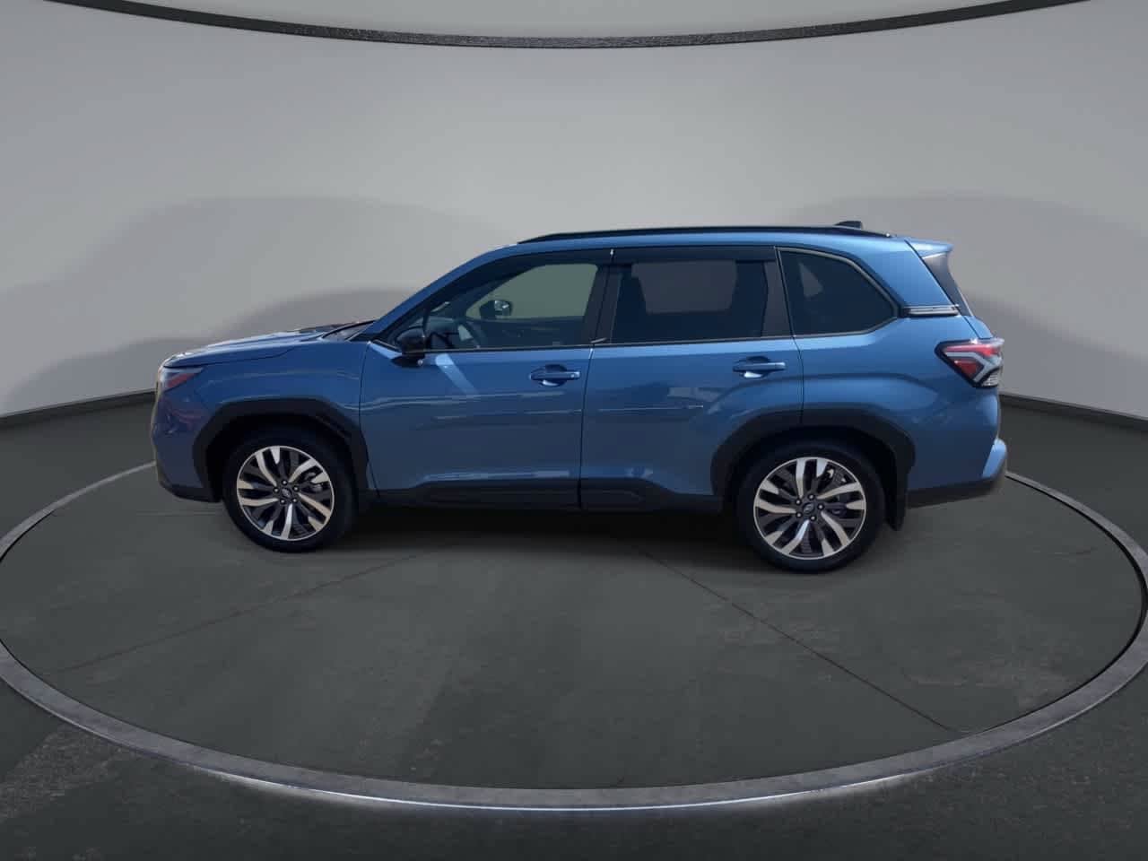 Used 2025 Subaru Forester Touring AWD/4WD image 5