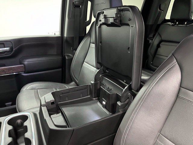 Used 2023 GMC Sierra 3500 Denali w/ Denali Black Diamond Edition AWD/4WD image 24