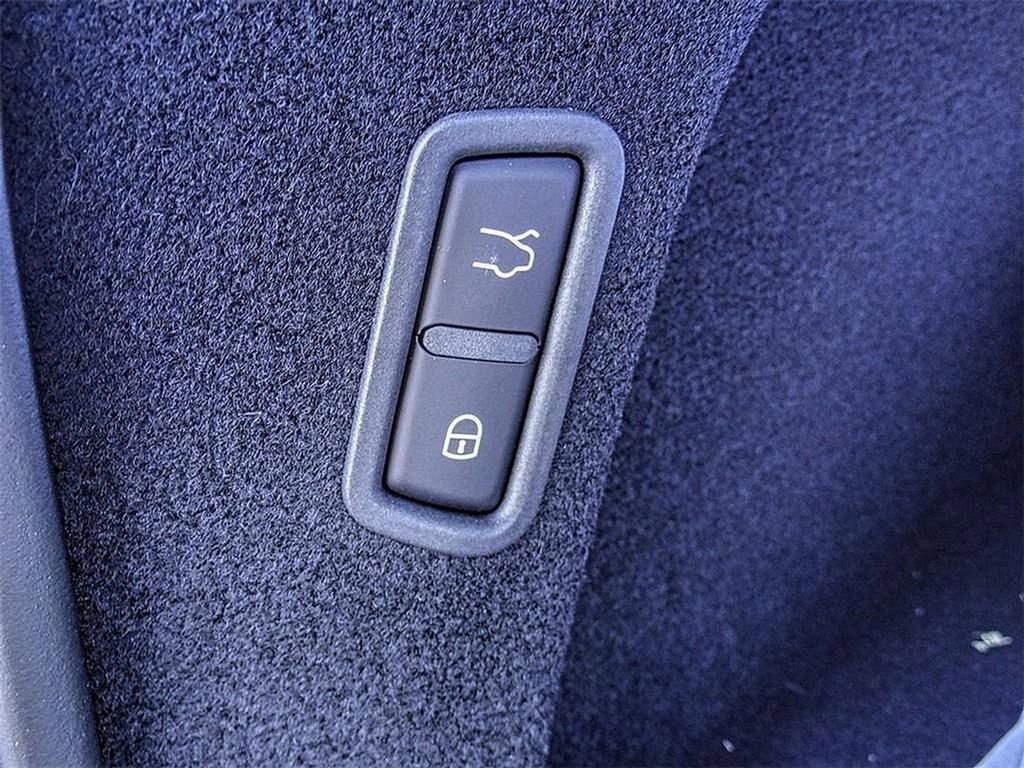 New 2023 Maserati Levante Modena image 22
