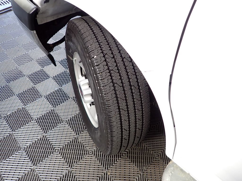 Used 2024 GMC Savana 2500 w/ Driver Convenience Package RWD image 32