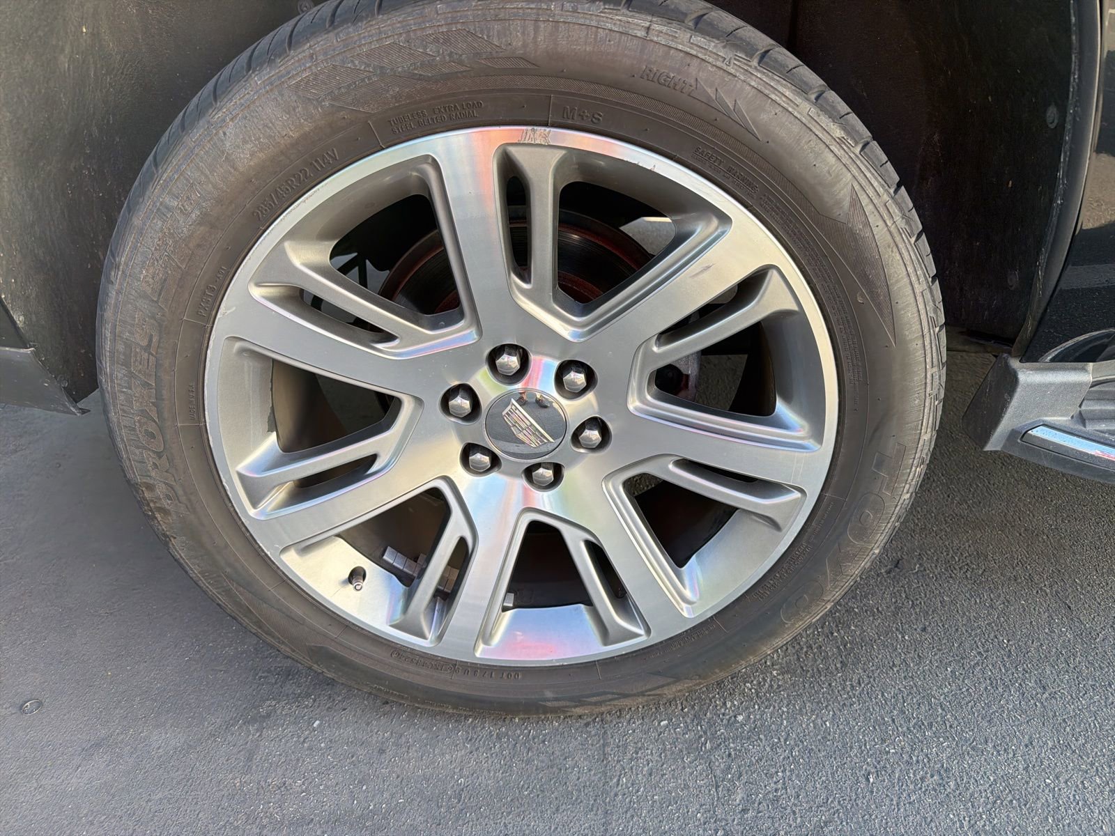 Used 2016 Cadillac Escalade Luxury image 9