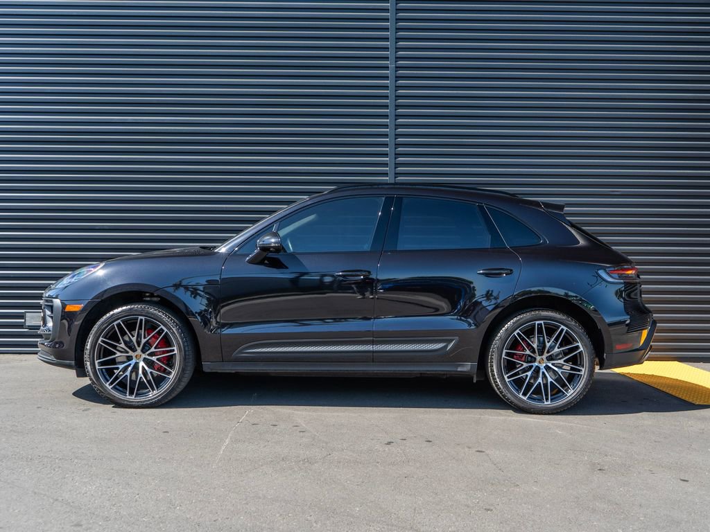 Used 2024 Porsche Macan S AWD/4WD image 2