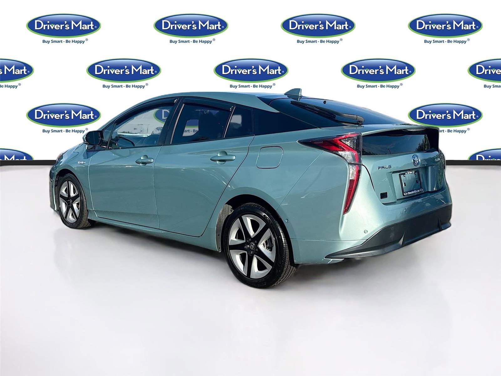 Used 2018 Toyota Prius Four Touring image 6