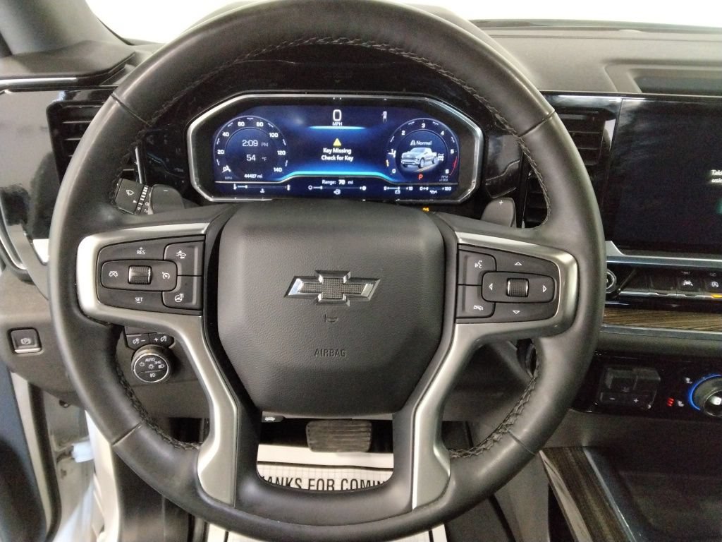 Used 2024 Chevrolet Silverado 1500 RST w/ Z71 Off-Road Package AWD/4WD image 10