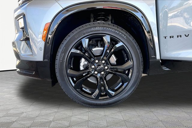 New 2027 Chevrolet Traverse RS FWD image 13