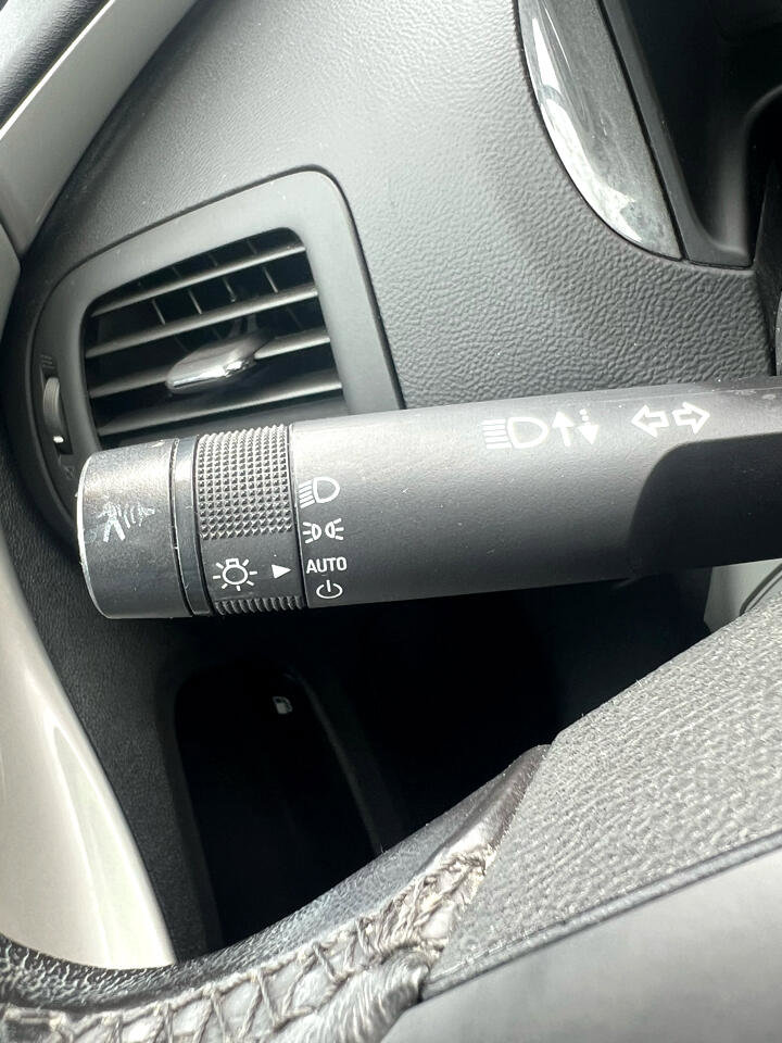 Used 2015 Chevrolet Volt Standard image 24