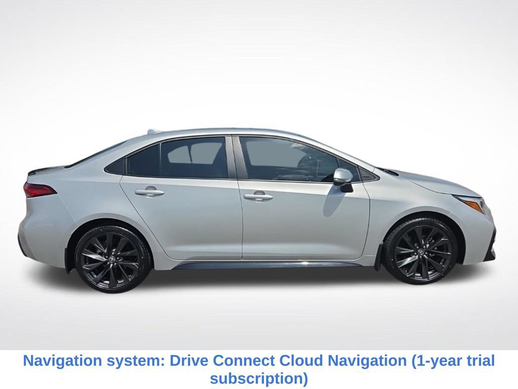 Used 2025 Toyota Corolla XSE FWD image 2