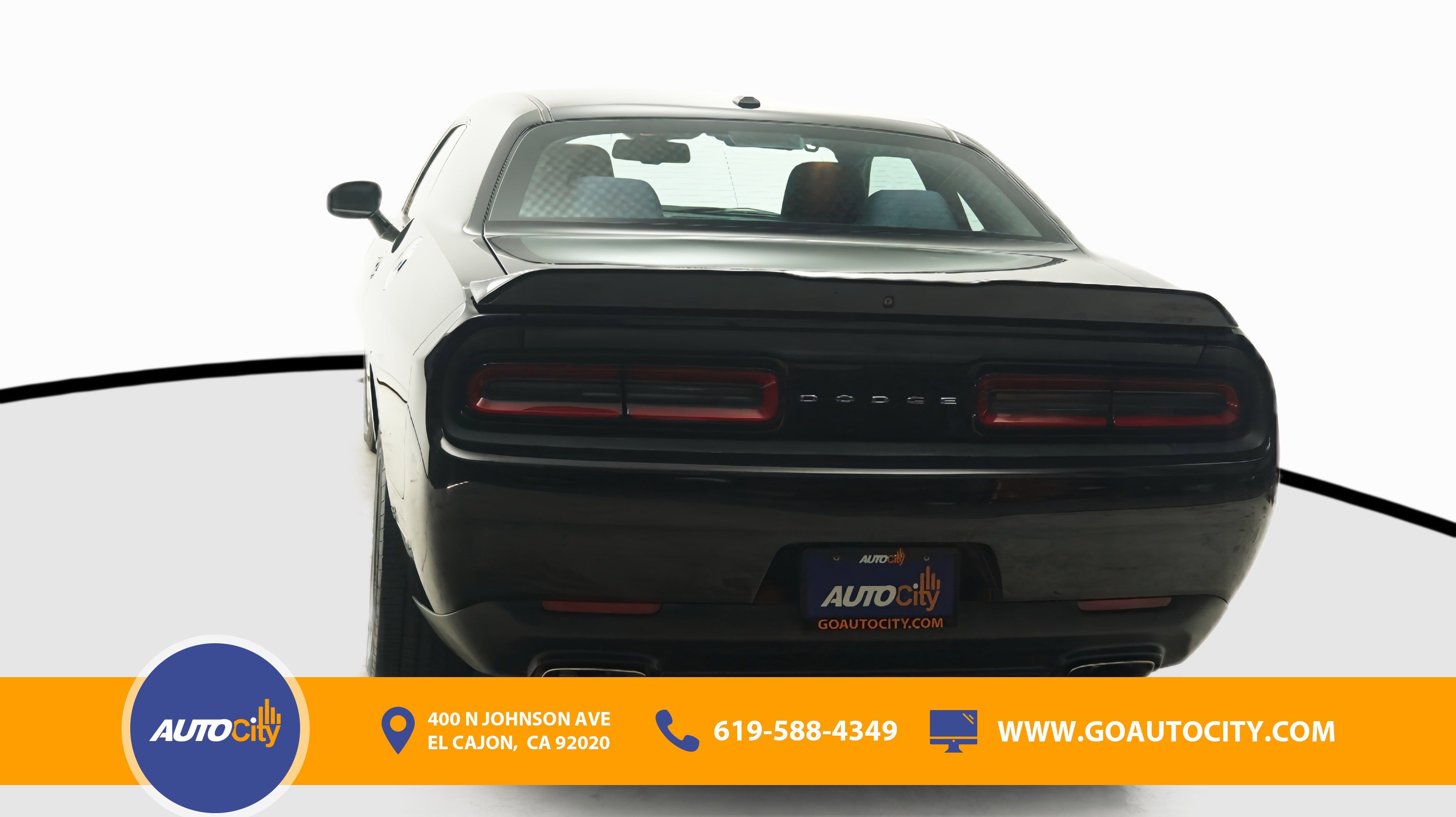 Used 2019 Dodge Challenger SXT RWD image 14