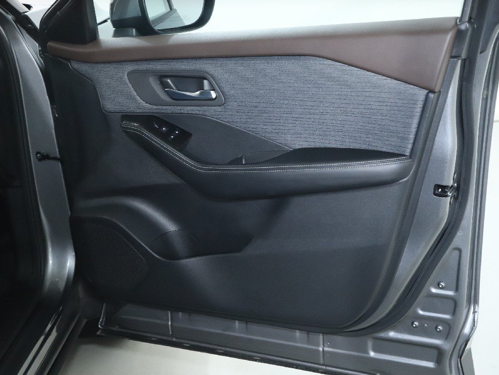 Certified 2023 Nissan Rogue SV AWD/4WD image 35