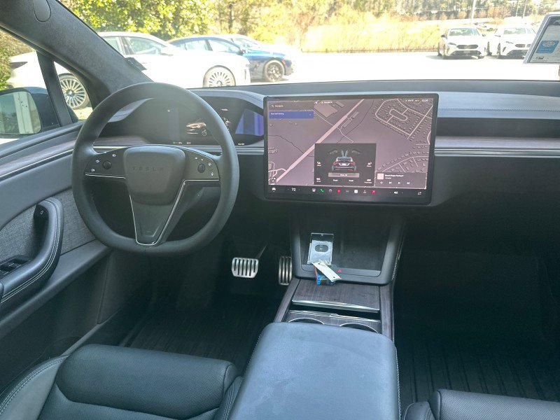 Used 2024 Tesla Model X image 22