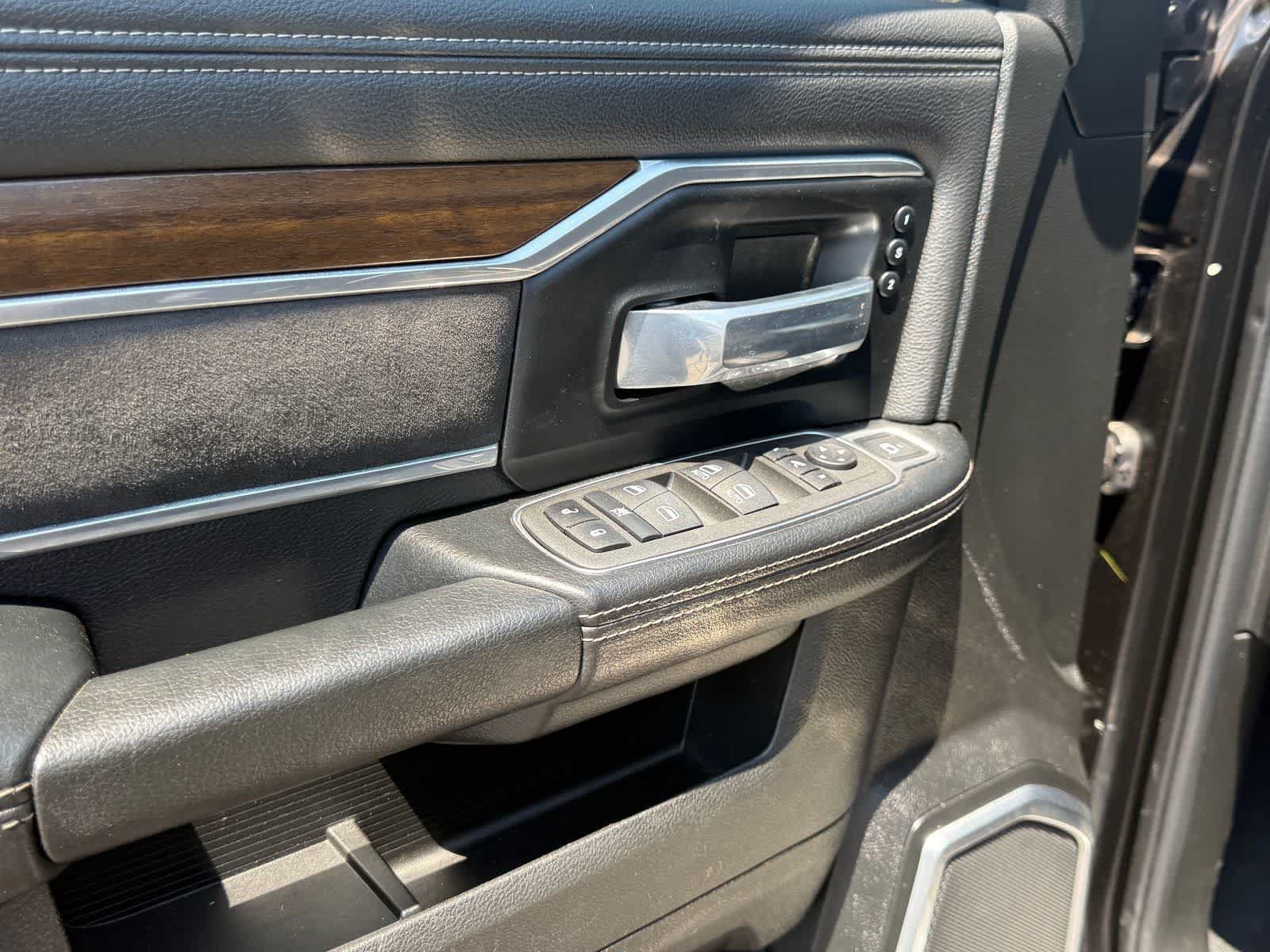 Used 2022 RAM 2500 Laramie AWD/4WD image 13