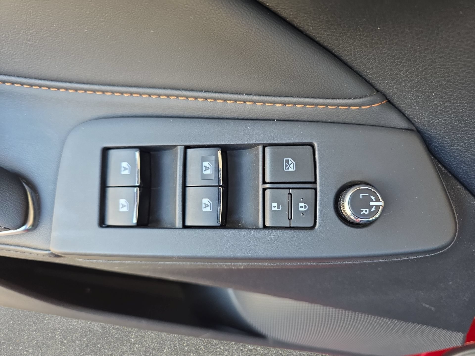 Used 2020 Toyota Avalon XSE FWD image 26