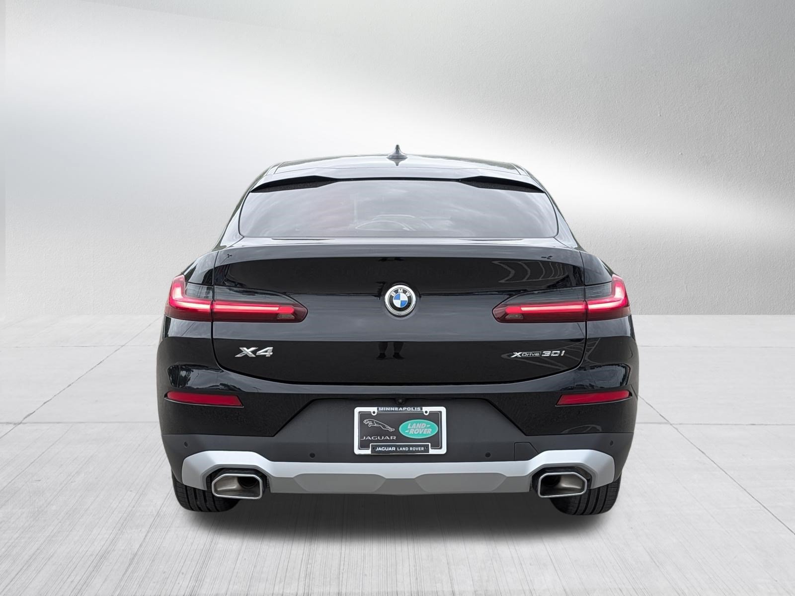 Used 2024 BMW X4 xDrive30i w/ Premium Package AWD/4WD image 6