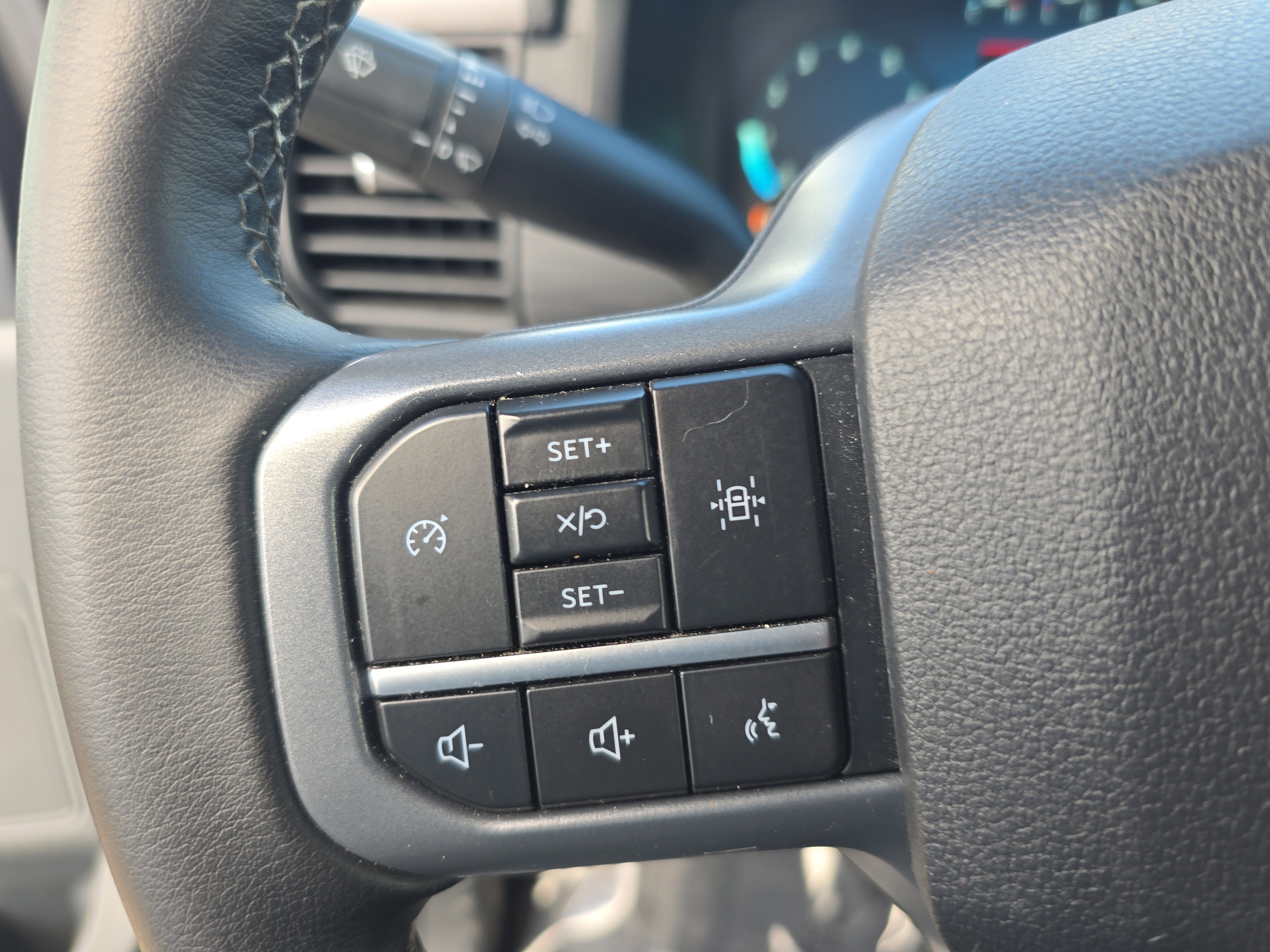 Used 2025 Ford F150 XLT w/ Equipment Group 301A Standard image 18
