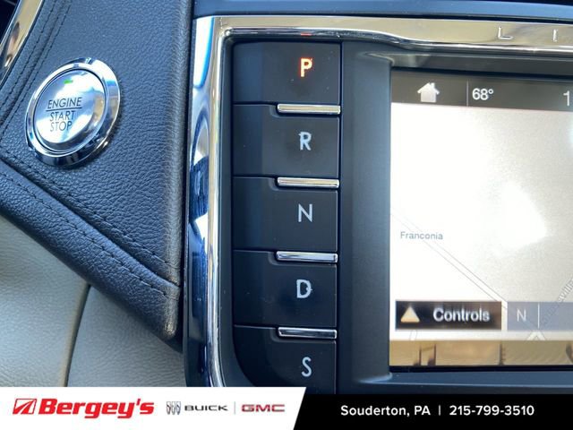 Used 2017 Lincoln Continental Reserve w/ Climate Package image 18