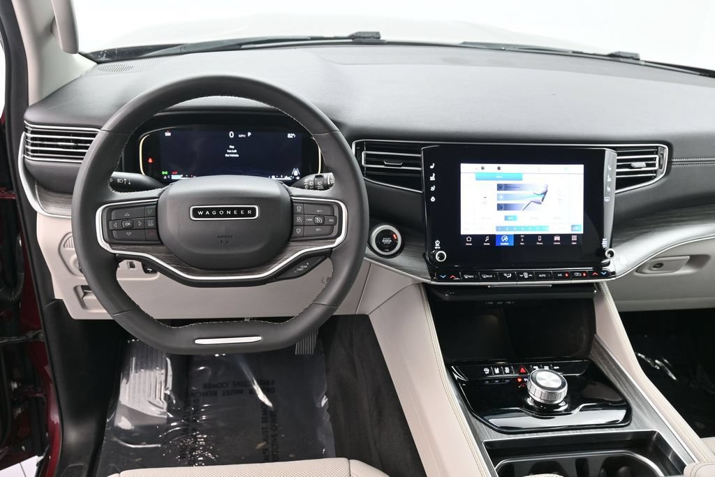 Used 2024 Jeep Wagoneer Series II w/ Flexible Seating Group RWD image 19