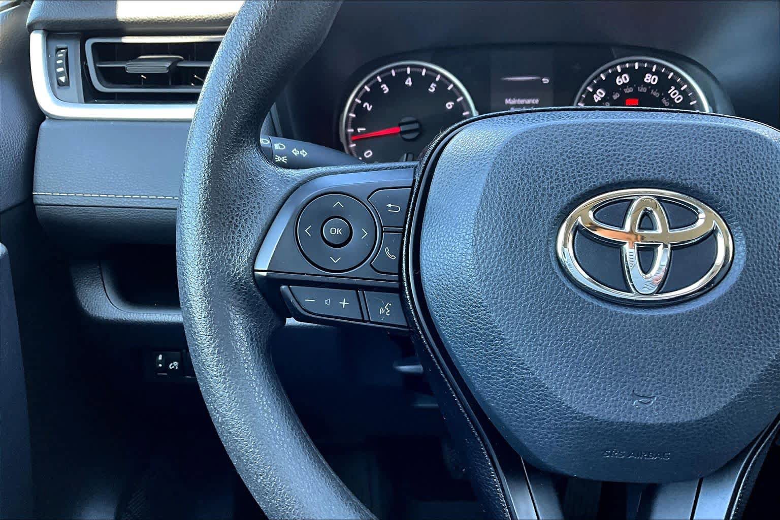 Used 2020 Toyota RAV4 LE w/ All Weather Liner Package AWD/4WD image 24