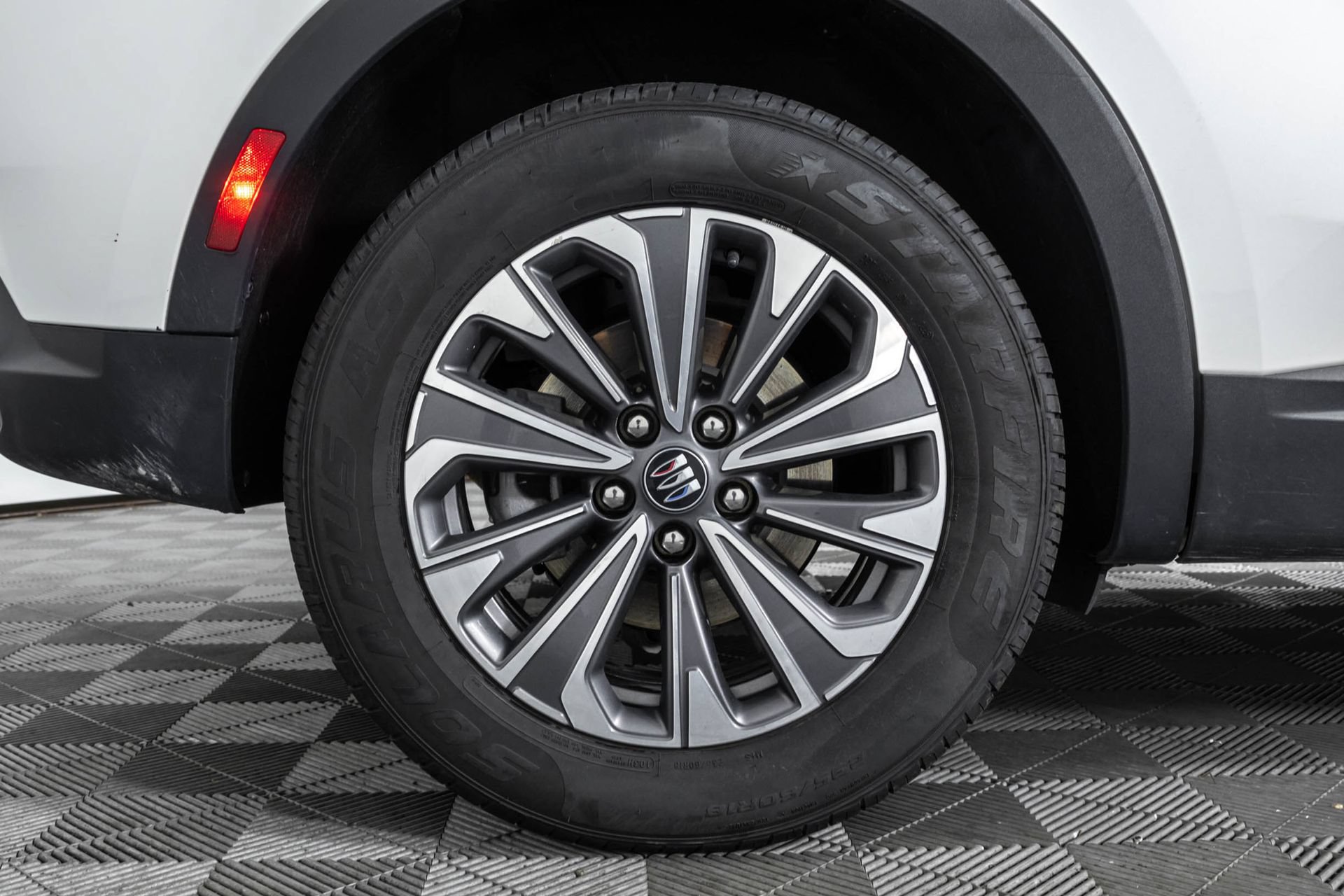 Used 2024 Buick Envision Preferred AWD/4WD image 43