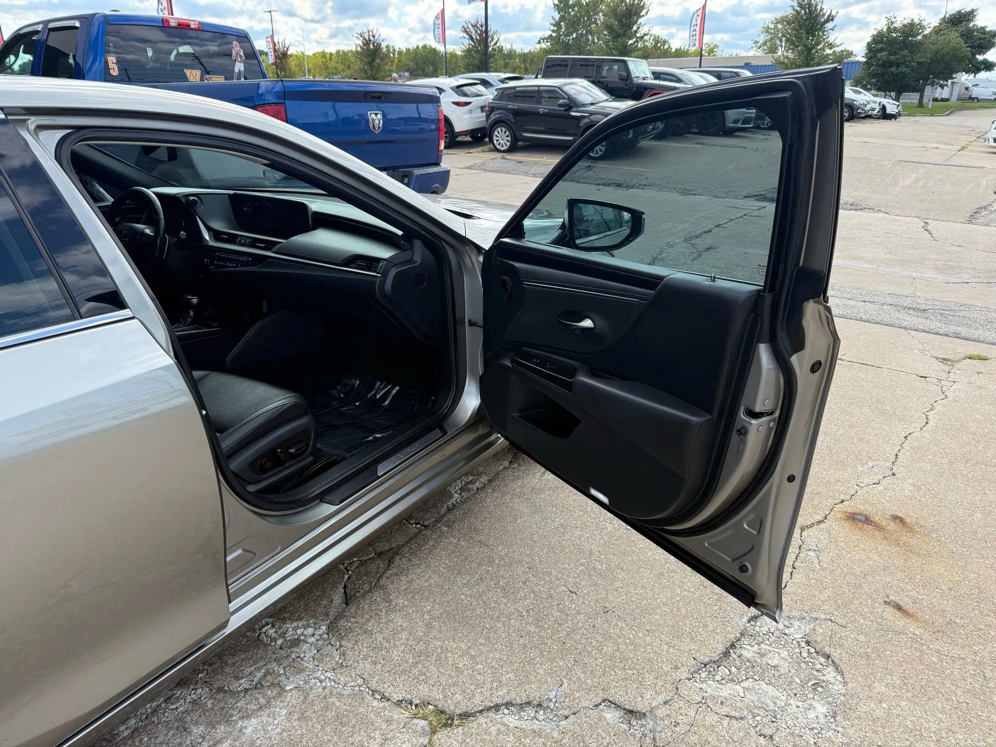 Used 2020 Lexus ES 350 F Sport image 24