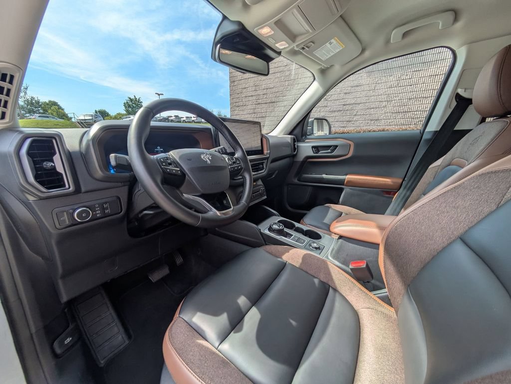 Used 2025 Ford Bronco Sport Outer Banks AWD/4WD image 15