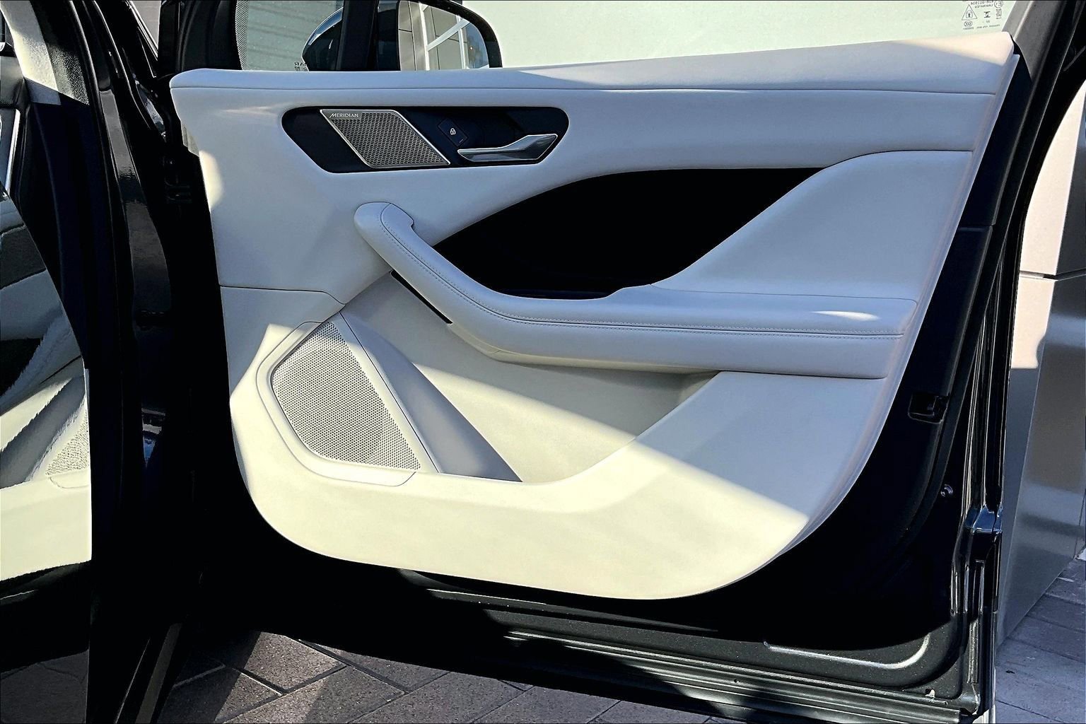 Used 2024 Jaguar I-PACE R-Dynamic HSE image 23