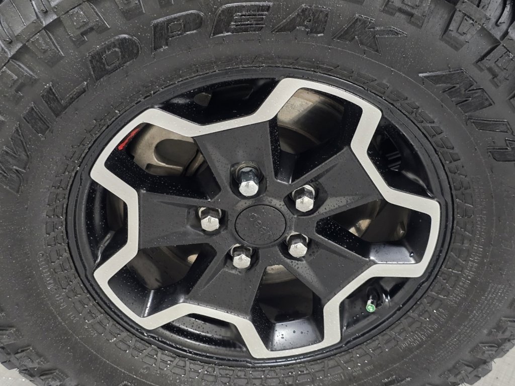 Used 2023 Jeep Gladiator Rubicon w/ LED Lighting Group image 9