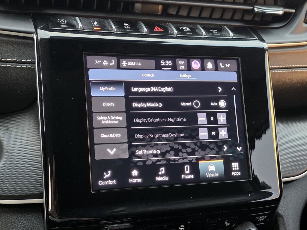 Used 2023 Jeep Grand Cherokee L Laredo w/ Luxury Tech Group I image 18