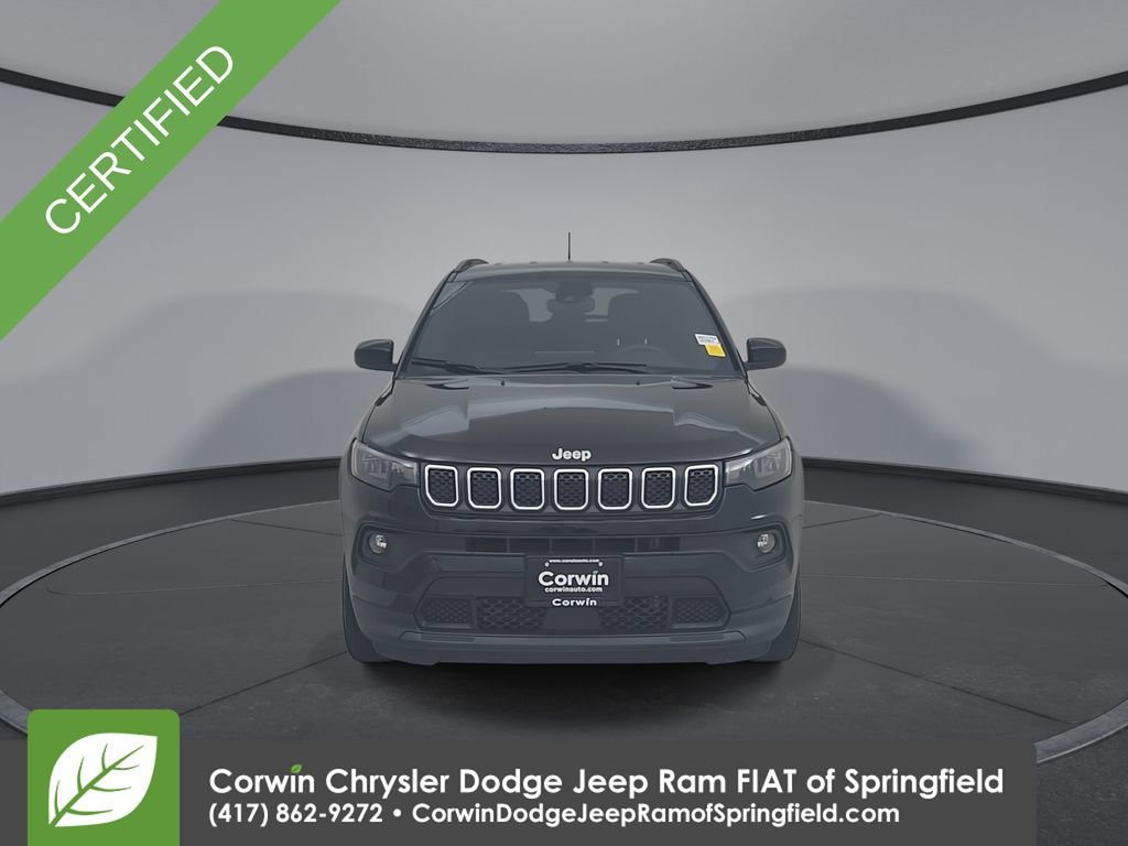 Used 2024 Jeep Compass Latitude image 5