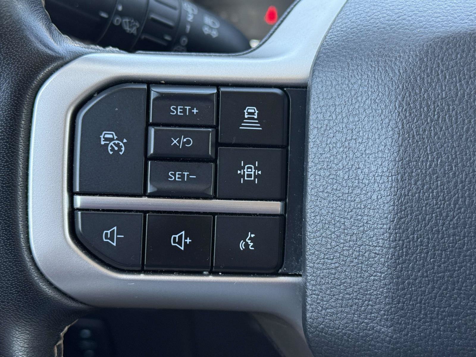 Used 2024 Ford Expedition Limited RWD image 20