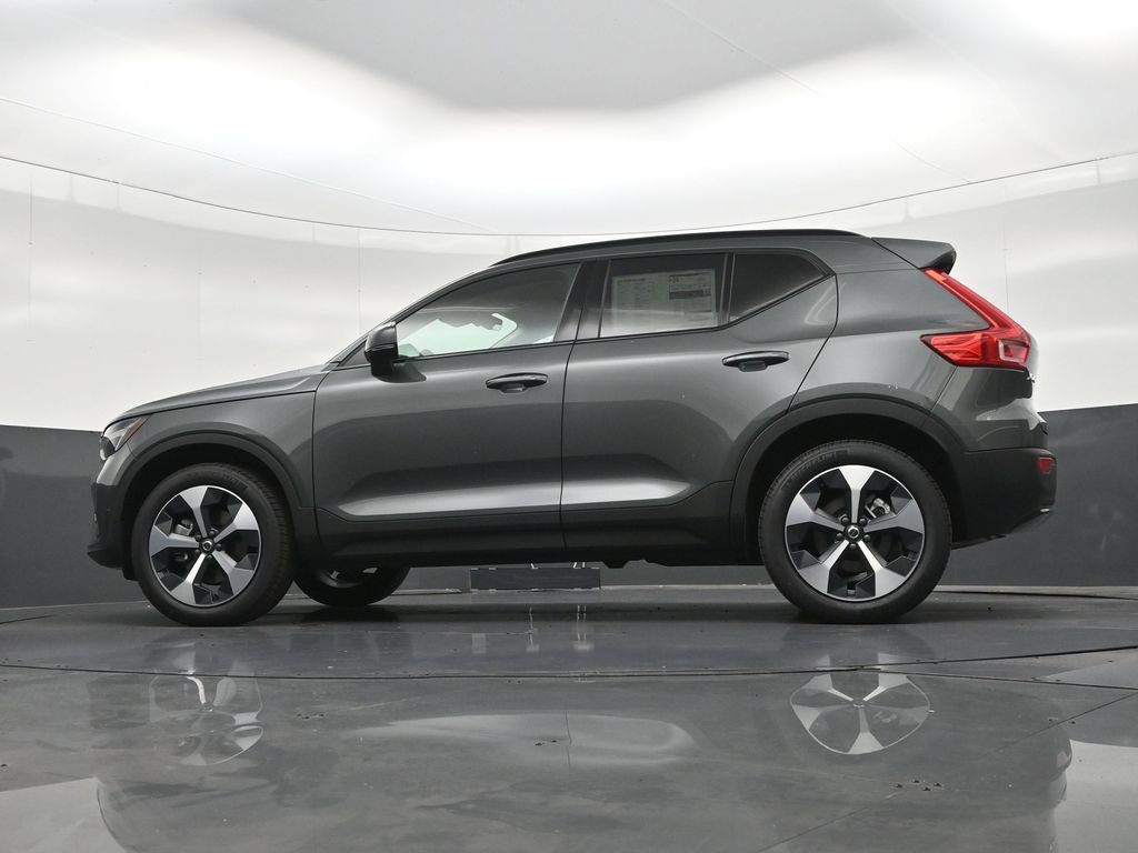 New 2026 Volvo XC40 B5 Plus w/ Climate Package AWD/4WD image 23